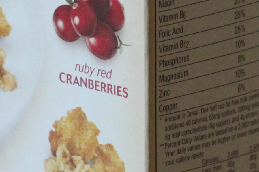 IMAGE: http://darmok.dyndns.org/cameratests201108/extendertests/test2-trade-aperture-for-iso/img_0399_280.0mm-250-f5.6-3200iso_middlecut898x599.jpg