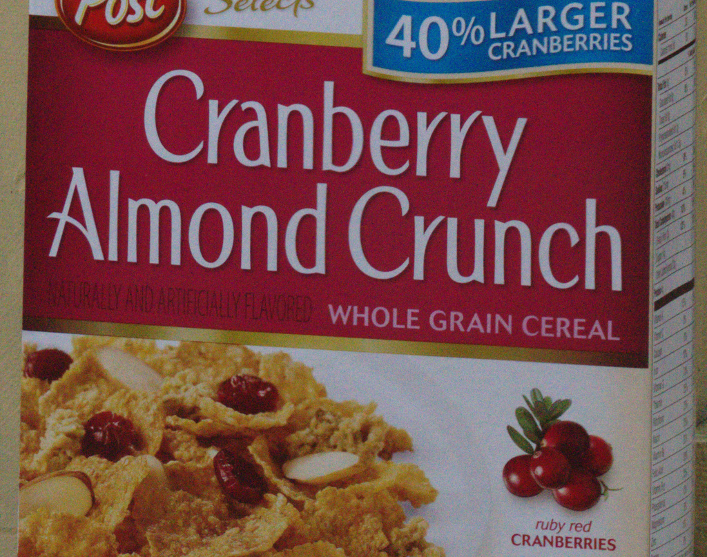 IMAGE: http://darmok.dyndns.org/cameratests201108/rawtests/cut/.medpics/7d1_img_0338_176.0mm-1250-f11.0-1600iso_fromraw_med.jpg